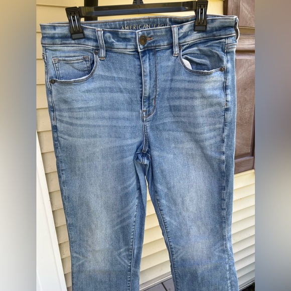 American Eagle Outfitters High Rise Blue Jeans - Picture 5 of 6